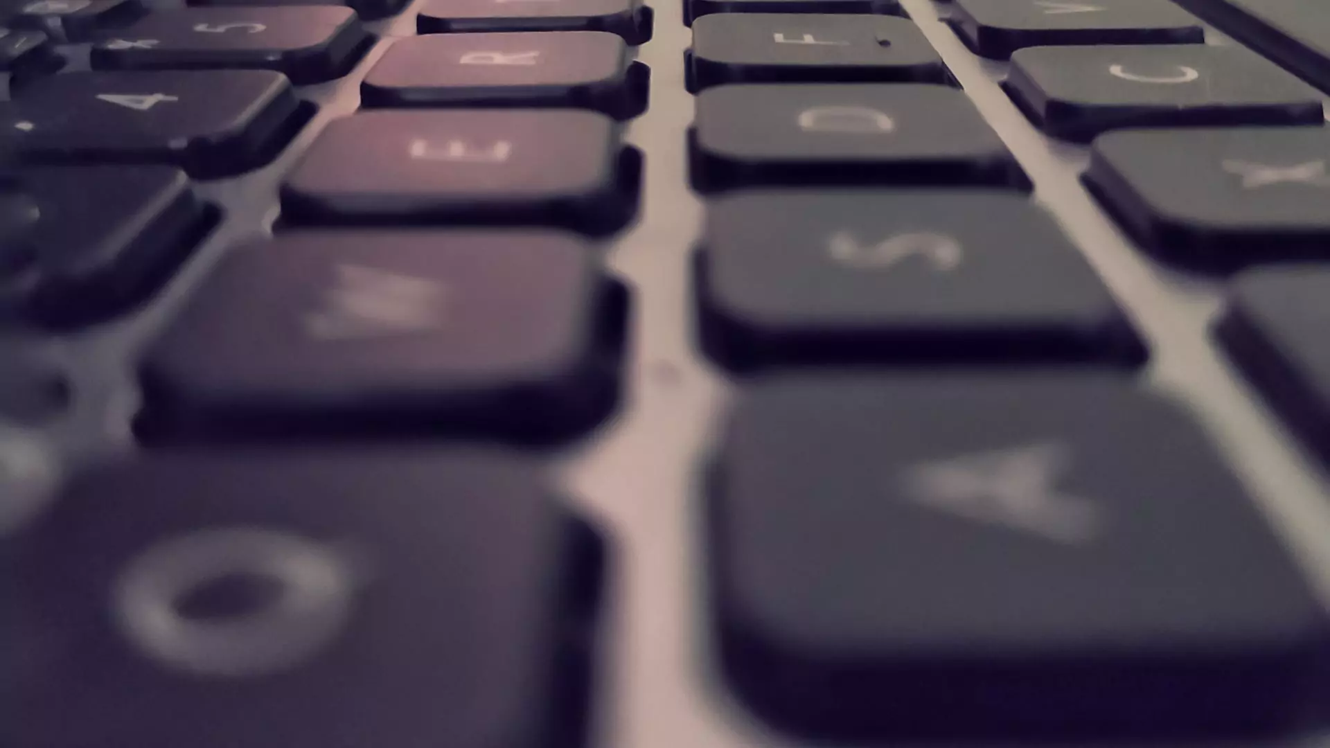 What are long-tail keywords?